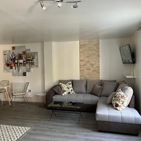 Superbe Appartement Au Bord Du Canal De St Quentin Saint-Quentin  Extérieur photo