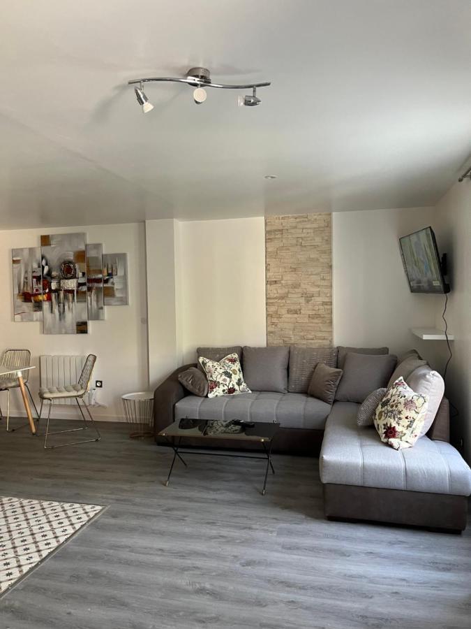 Superbe Appartement Au Bord Du Canal De St Quentin Saint-Quentin  Extérieur photo